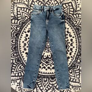 Good American Woman’s Skinny Jeans 🌵2/26